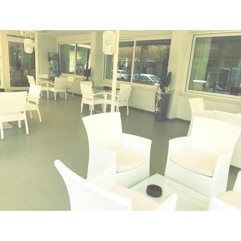 Hotel Solemare เชเซนาติโก ภายนอก รูปภาพ