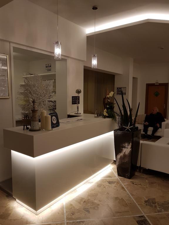 Hotel Solemare เชเซนาติโก ภายนอก รูปภาพ